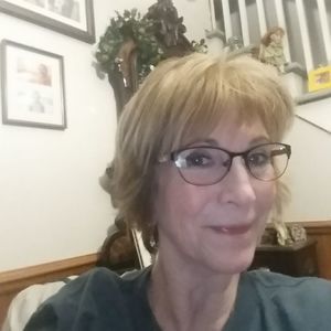 Meet your Posher, Debbie